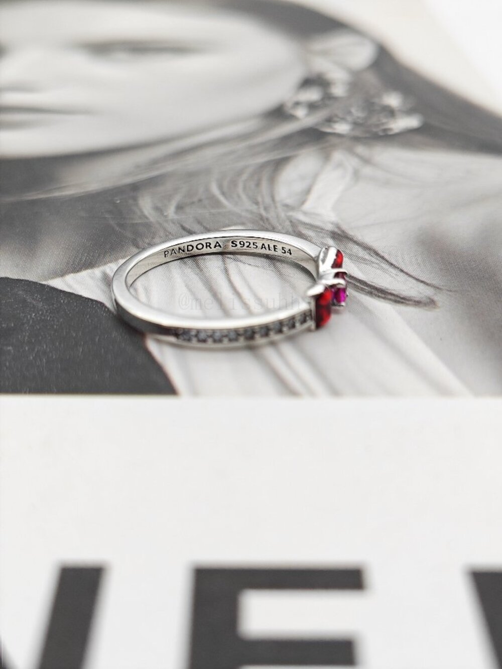 Pandora Snow White Bow Ring - Picture 7 of 7